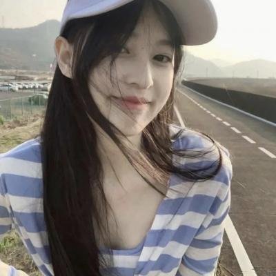摩纳哥女孩 海报
